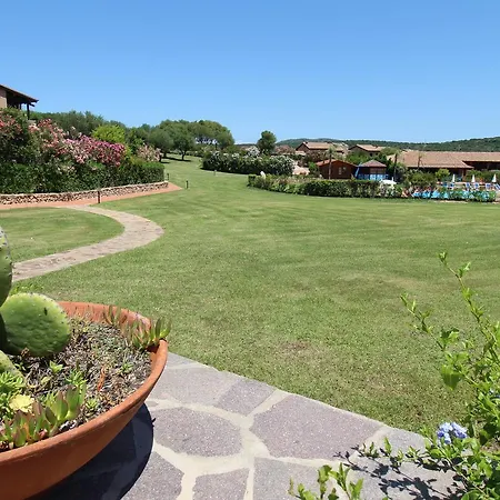 Hotel Vela Blu Golfo Aranci 3*